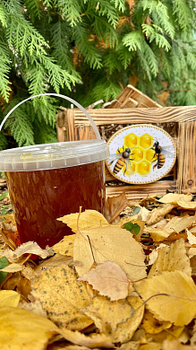 Подарочный набор в большом деревянном коробе от магазина пчеловодства Lyson.by