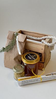 Подарочный набор в деревянном мини боксе от магазина пчеловодства Lyson.by