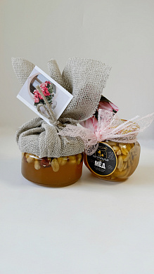 Подарочный набор с орехами от магазина пчеловодства Lyson.by