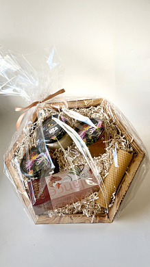 Подарочный набор " Микс на подносе Сота-3" от магазина пчеловодства Lyson.by